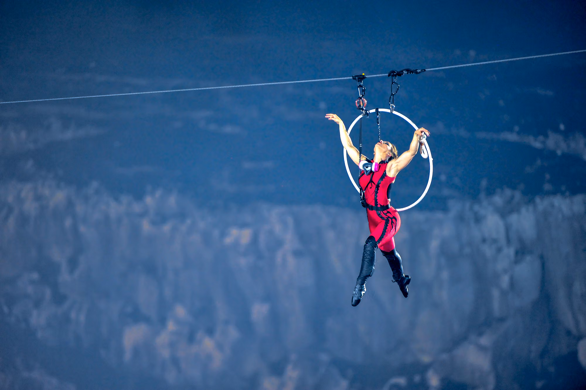 Erendira Wallenda performing an aerial jaw hang
